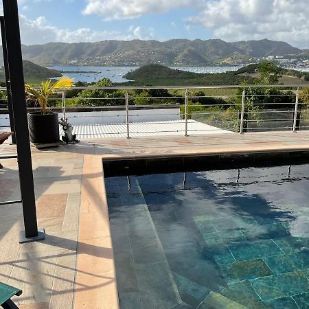 Bas De Villa Piscine Petit Versailles Sainte Anne Bagian luar foto