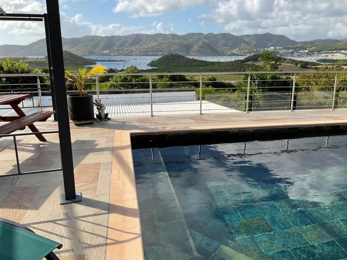 Bas De Villa Piscine Petit Versailles Sainte Anne Bagian luar foto